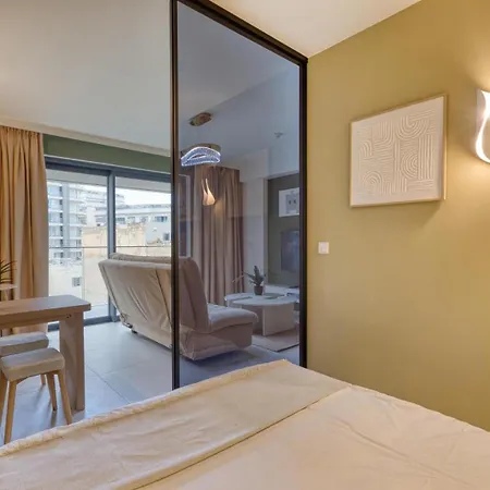 The Official Mercury A 2br Luxury With Wifi Appartement