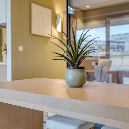 شقة The Official Mercury A 2br Luxury With Wifi سانت جوليان