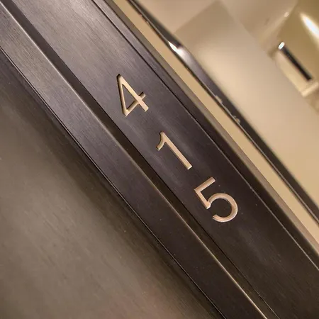 The Official Mercury A 2br Luxury With Wifi Apartment *