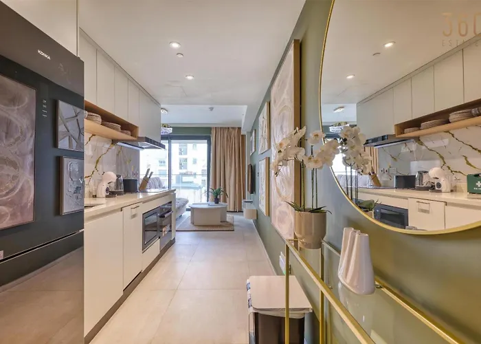 The Official Mercury A 2br Luxury With Wifi *