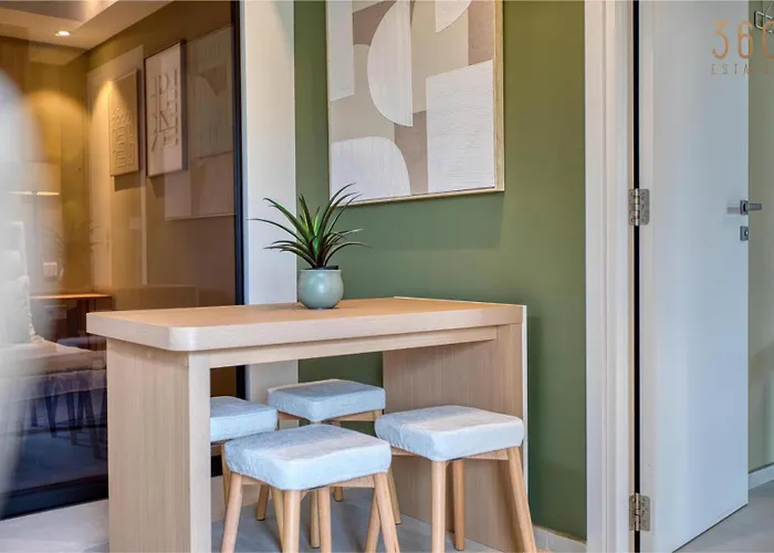 The Official Mercury A 2br Luxury With Wifi Apartament