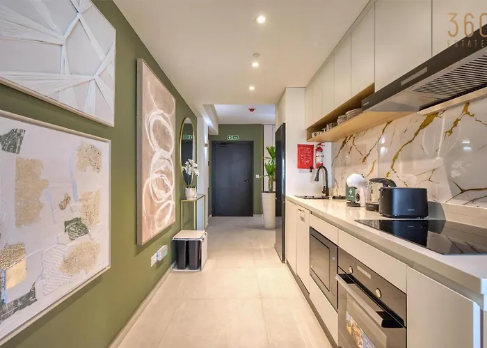 The Official Mercury A 2br Luxury With Wifi *